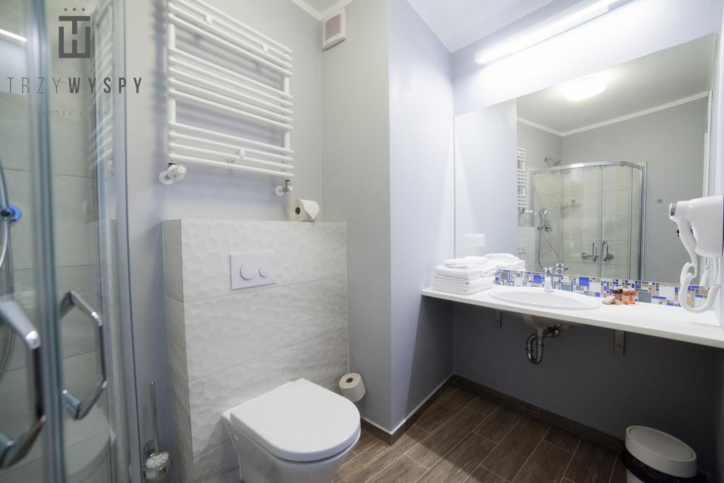 Hotel & Spa Trzy Wyspy سفينويتشي الغرفة الصورة